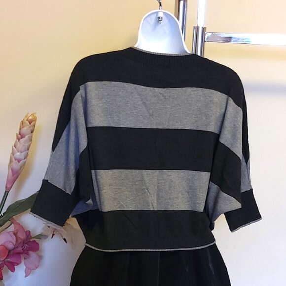 NWOT Kensiegirl Women’s V Neck Casual Work Knit Sweater Batwing Sleeve Loose Top - Picture 7 of 7